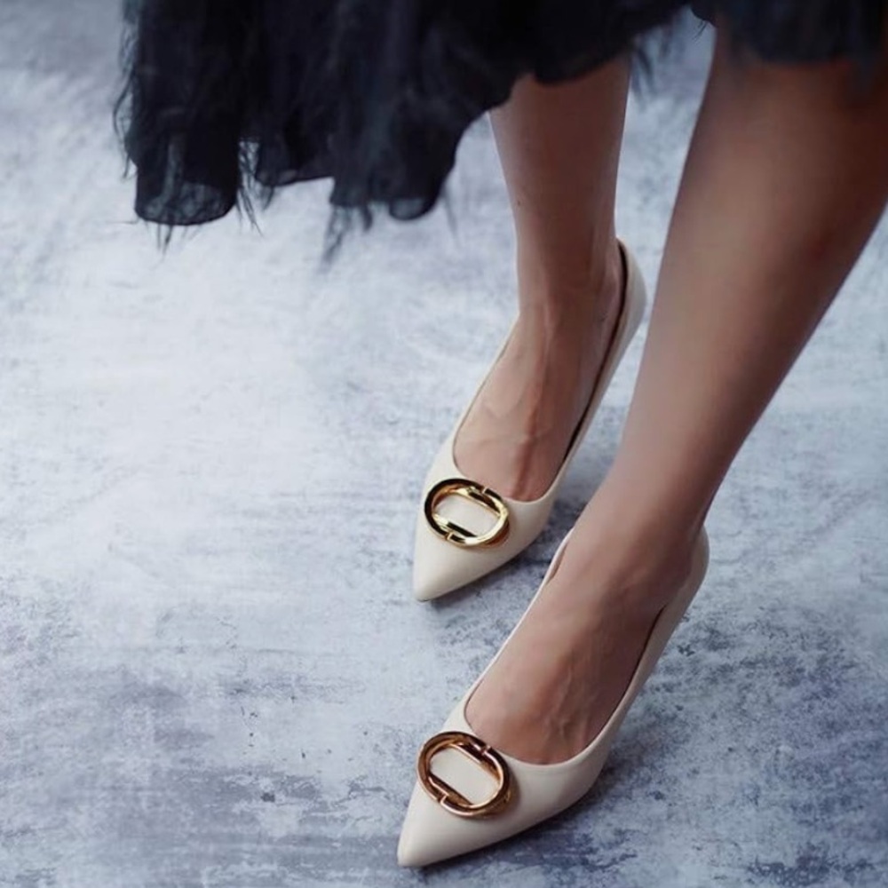 Elegant Cream Heels with Gold Accent